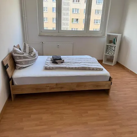 Lägenhet Moeblierte In Zeitz