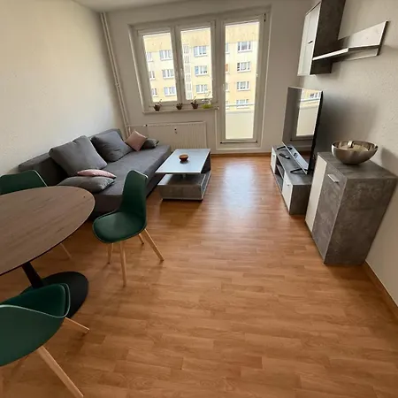 Lägenhet Moeblierte In Zeitz