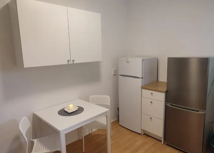 Lägenhet Moeblierte In Zeitz